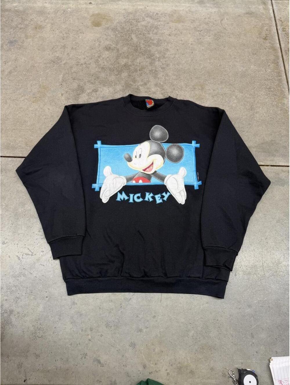 vintage mickey mouse disney made in usa black crewneck size xl